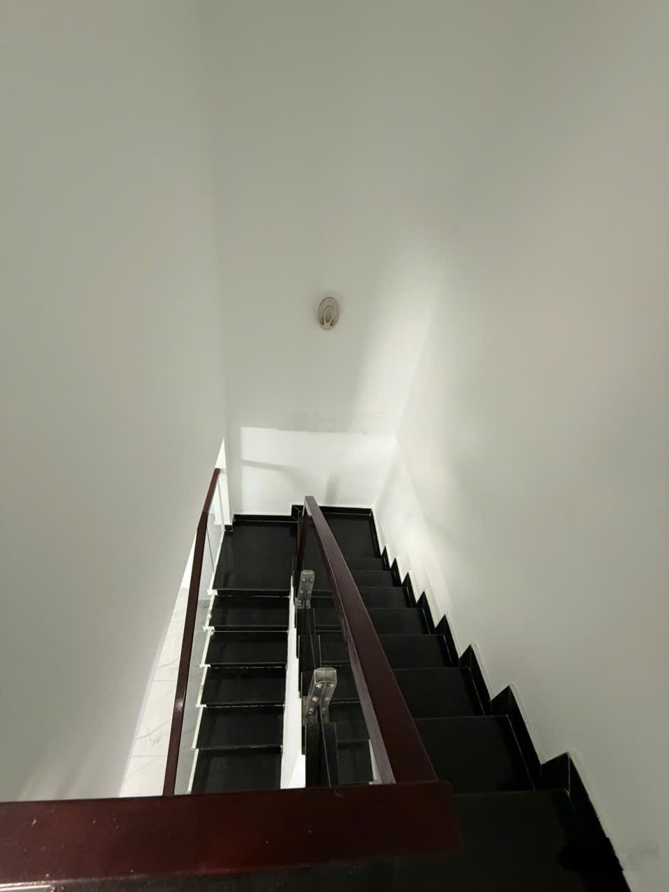 Bán nhà HXH Ni Sư Huỳnh Liên gần chung cư Bàu Cát Tân Bình 41m2 nhỉnh 5 tỷ