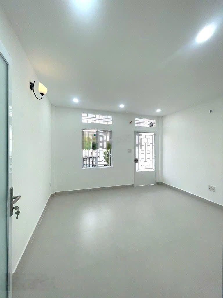 NGAY TRƯỜNG HỌC TÂN TRỤ TÂN BÌNH DT: 4 x12 2 tầng 5 ty 6 Sổ hồng riêng, pháp lý chuẩn,