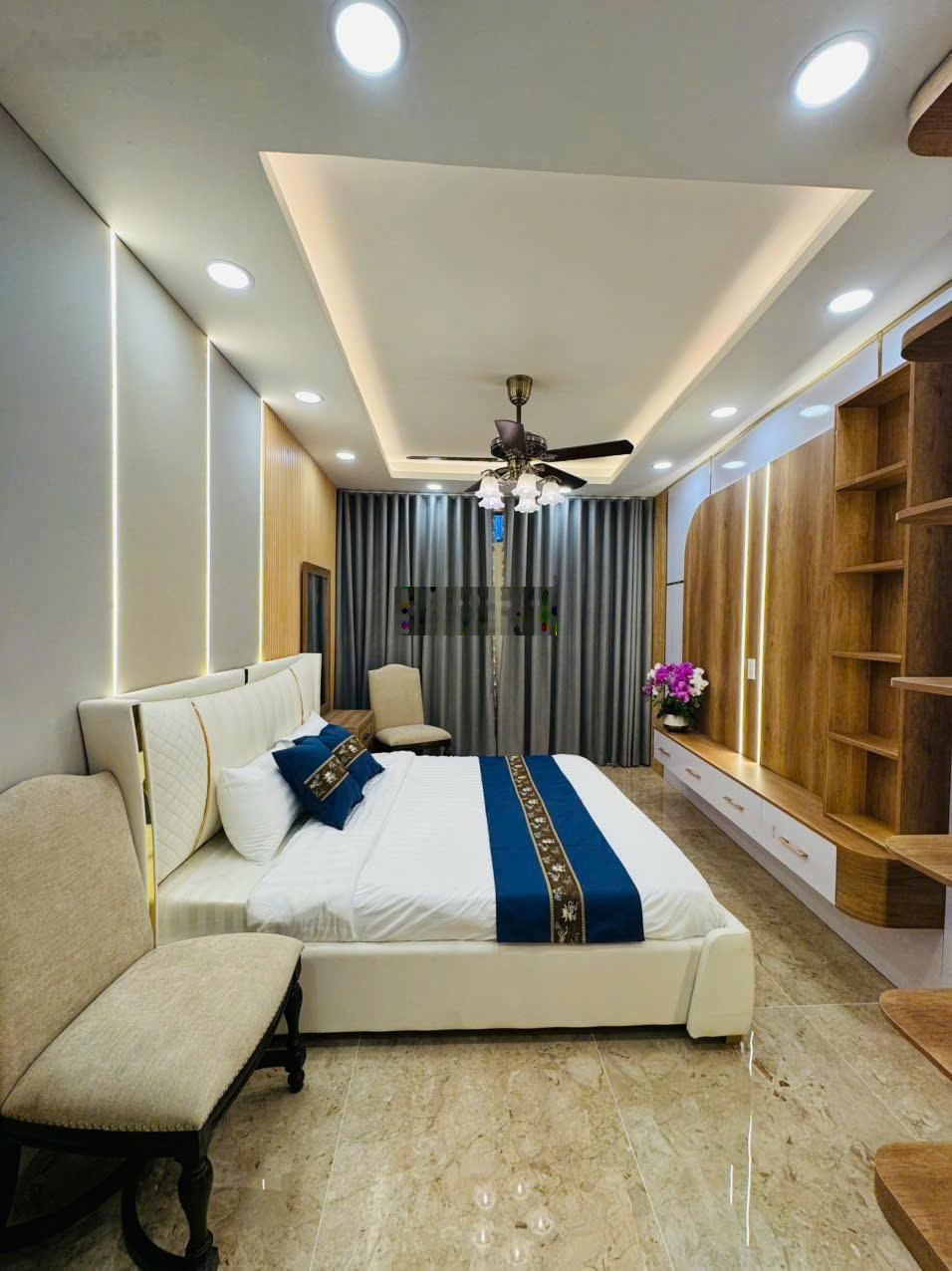 Giảm 800tr bán gấp siêu phẩm 2 tầng mới tinh - ô tô tận cửa - vào ở liền - Tân Bình - Hàng hiếm