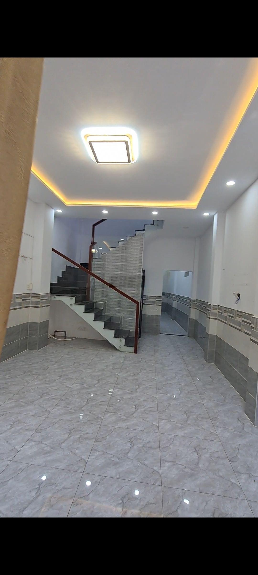 Nhà đẹp hẻm thông Âu Cơ, Trần Văn Quang 52m2, 2 tầng, chỉ 5.19 tỷ