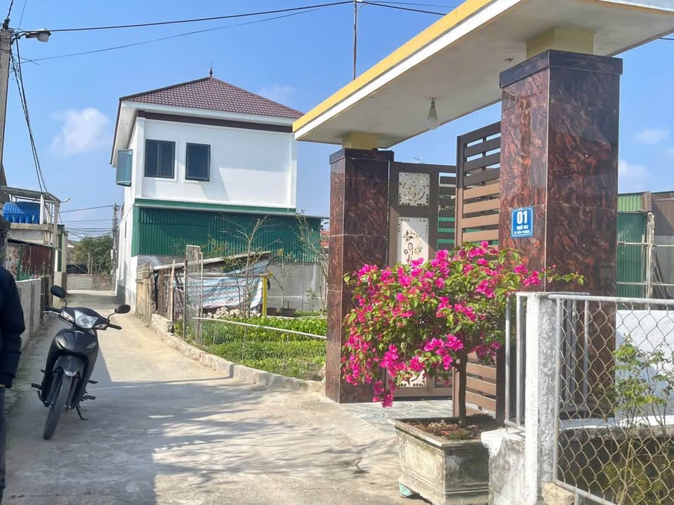 Bán lô góc 2 mặt tiền xóm 6 Nghi Kim, sát khu đấu giá, diện tích 73,5m2, đường ô tô tải, giá 1.5 tỷ