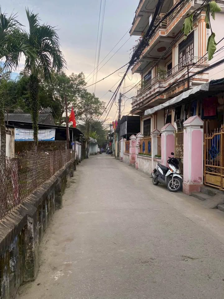 Bán nhà gác lửng kiệt ô tô Trần Phú 82m2, giá chỉ 2.0xx tỷ ngay trung tâm thành phố Huế