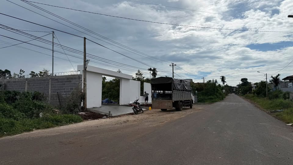 Bán đất Hòa Thắng, Buôn Ma Thuột, thích hợp xây nhà ở hoặc đầu tư sinh lời, giá 2,99 tỷ