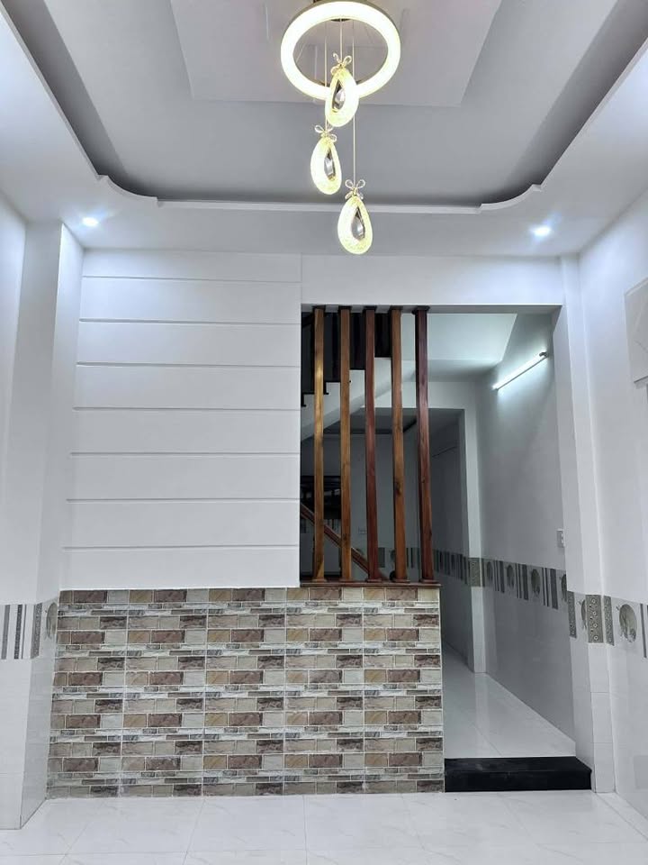 Cần bán nhà mặt tiền Nguyễn Thị Yến, Quy Nhơn, 40m2, giá 3.x tỷ