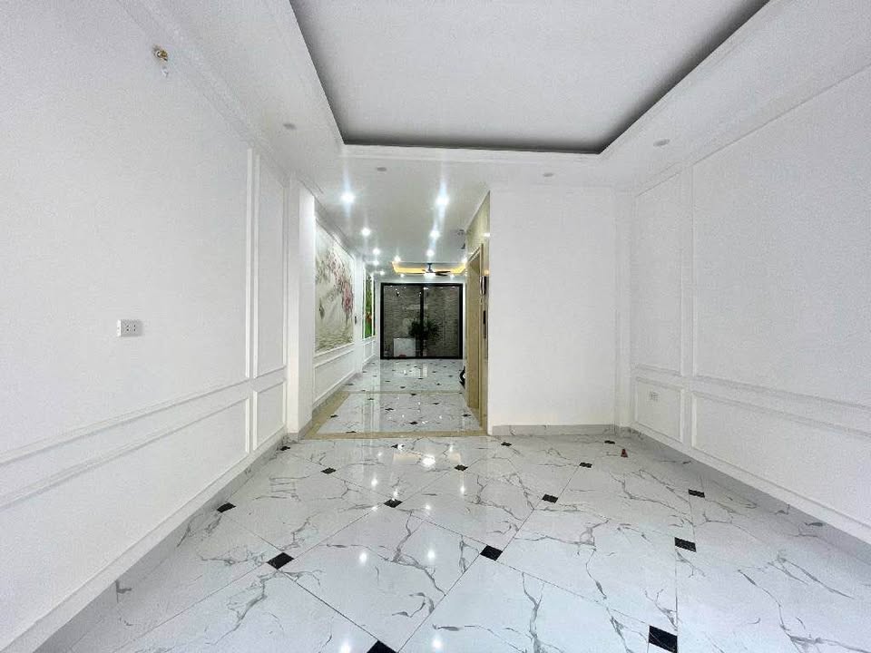 Bán nhà Ngọc Hồi, Thanh Trì, 58m2, 5 tầng, thang máy êm ru, giá 12.2 tỷ