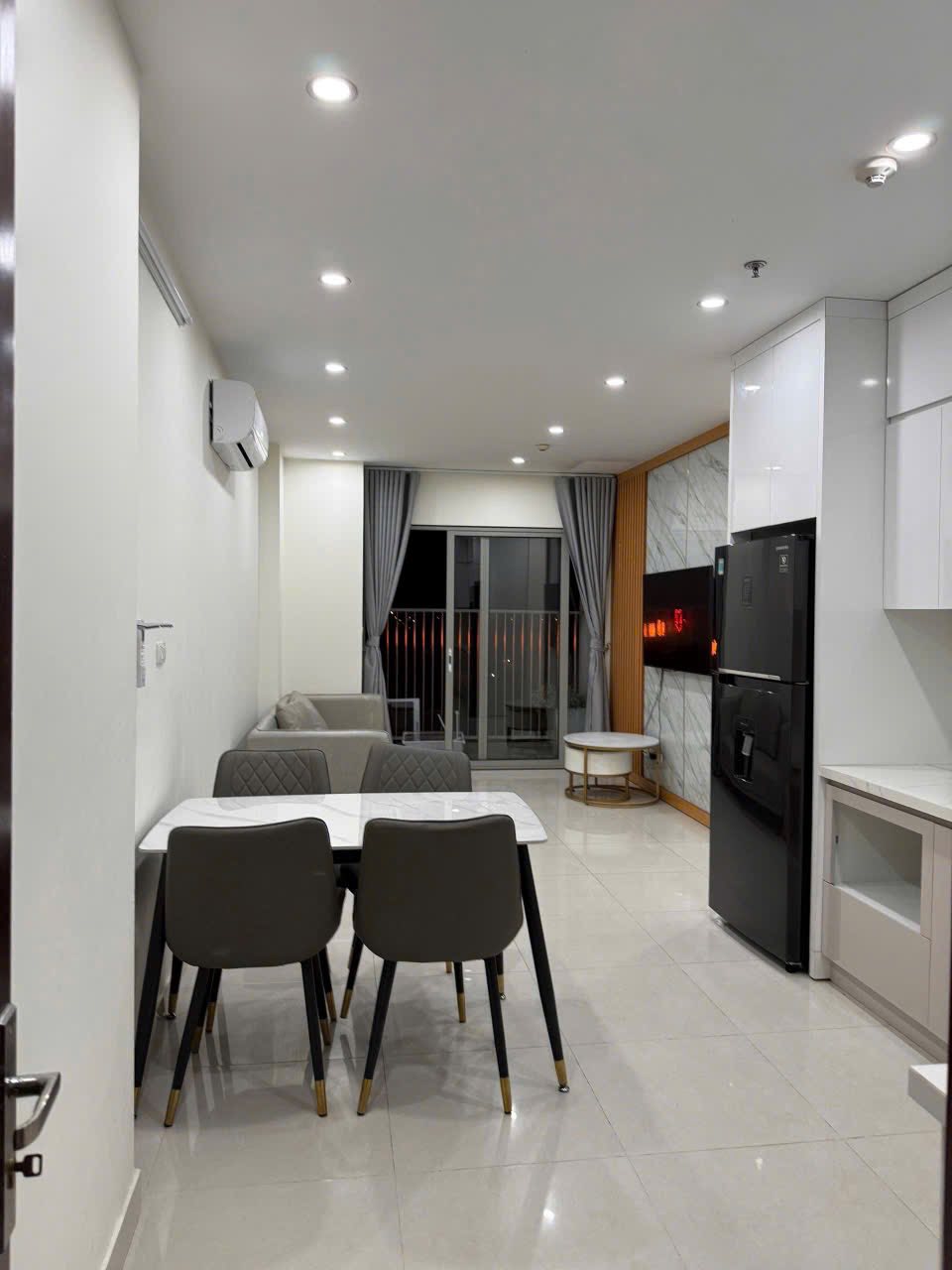 Bán ăn chung cư cao cấp T&amp;T, đường Quang Trung, 2 phòng ngủ giá 3.4 tỷ