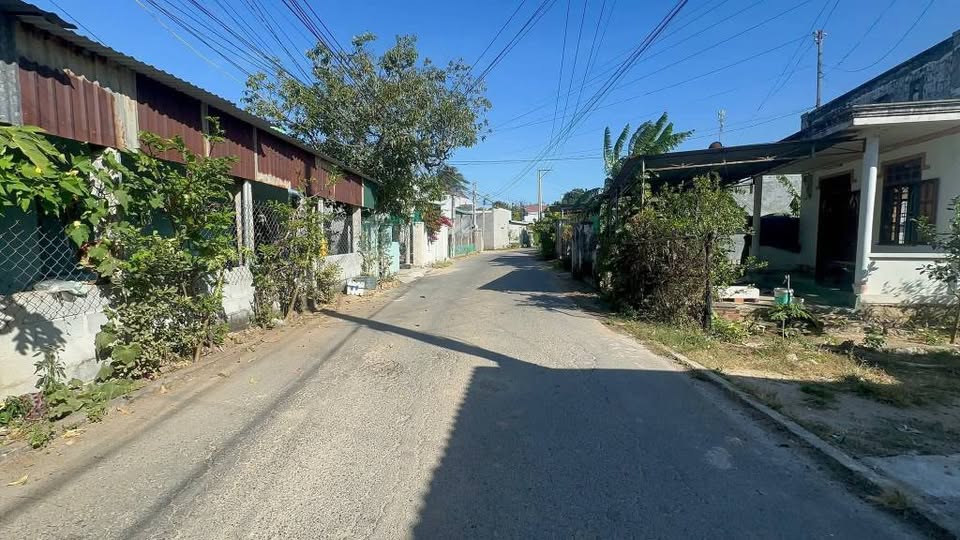 Bán nhà mặt tiền đường Yên Thế, Thành Hải, đường nhựa ô tô quay đầu, giá 1.65 tỷ