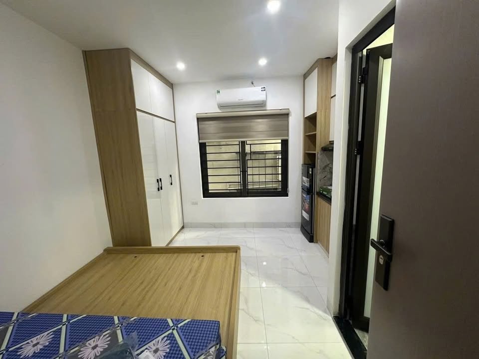 Bán nhà Lò Đúc, 65m2, xây 5 tầng, thang máy, giá 15.x tỷ