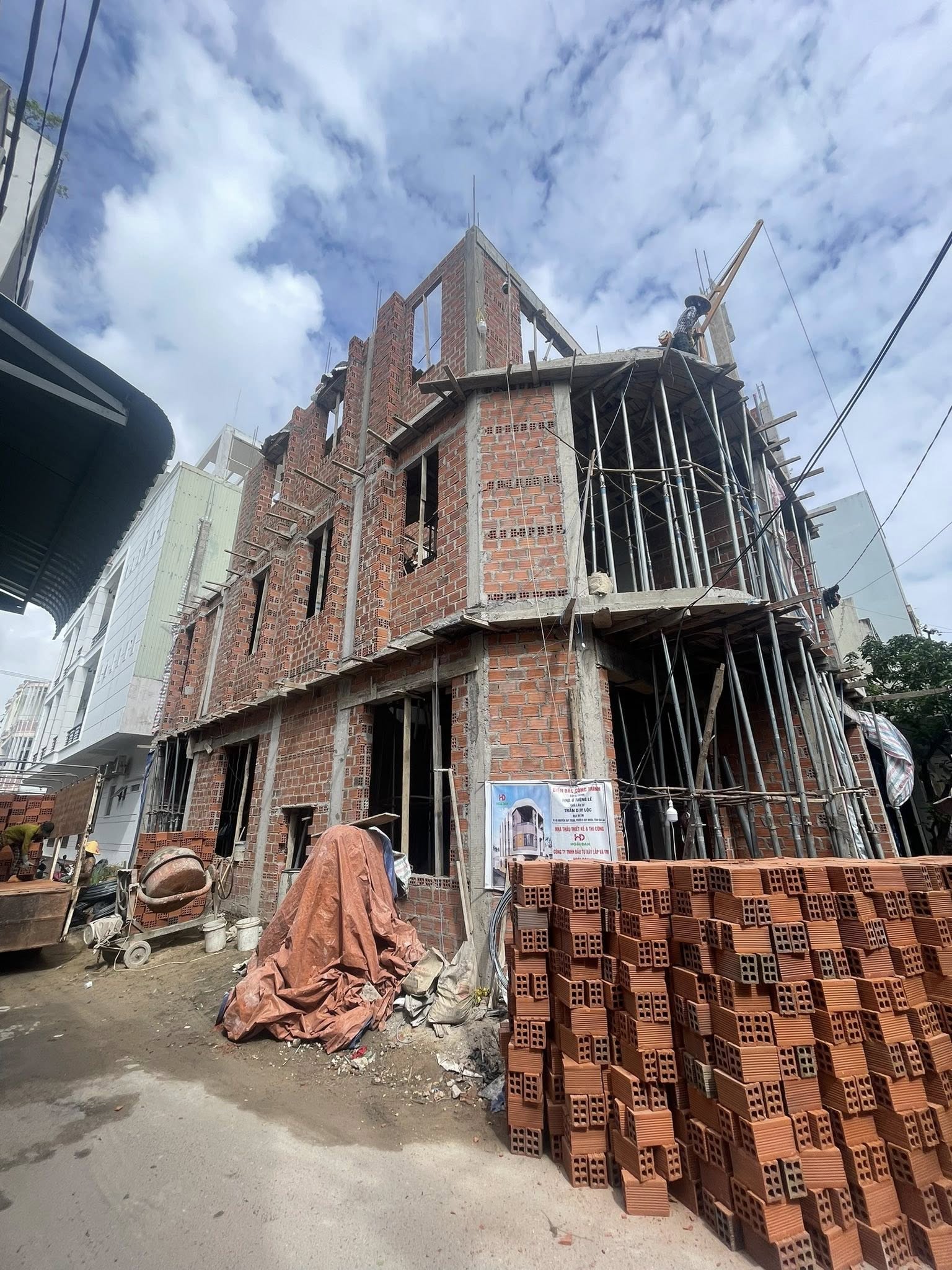 Bán nhà góc 2 mặt tiền trung tâm Quy Nhơn, gần chợ Đầm, hồ Đống Đa