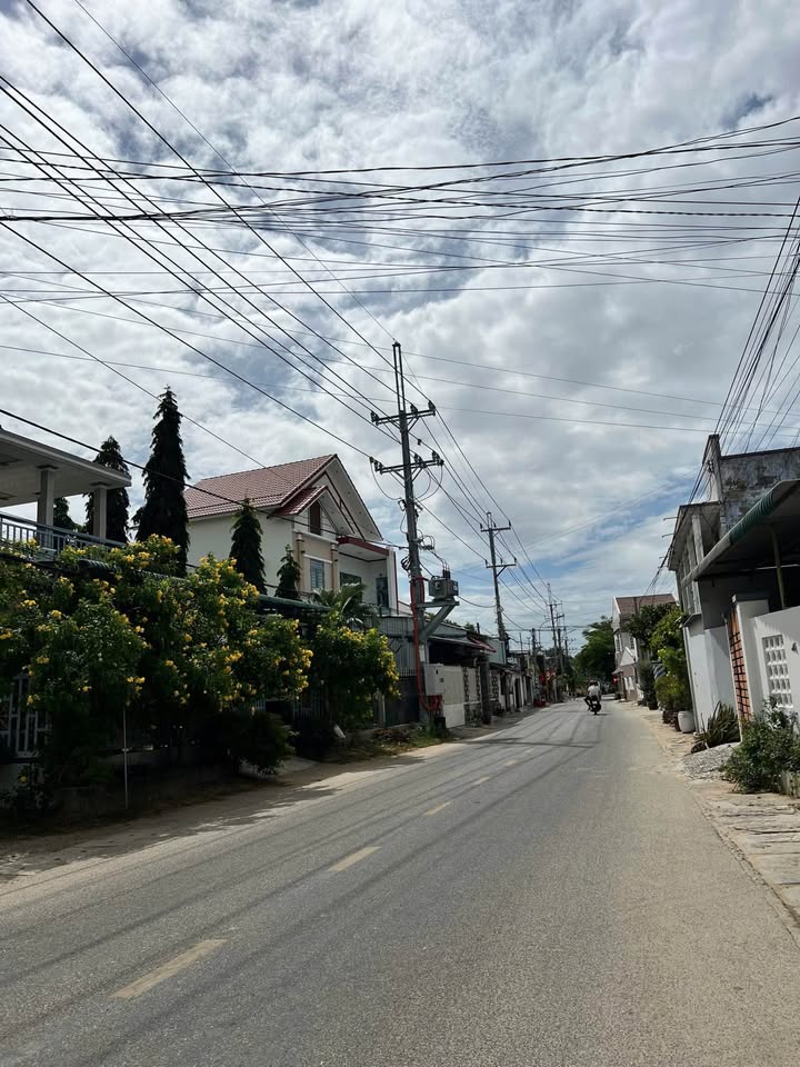 Bán gấp lô đất ONT kèm nhà cấp 4 tại Tri Thủy, Ninh Hải, đường ô tô tận nơi, giá 600 triệu