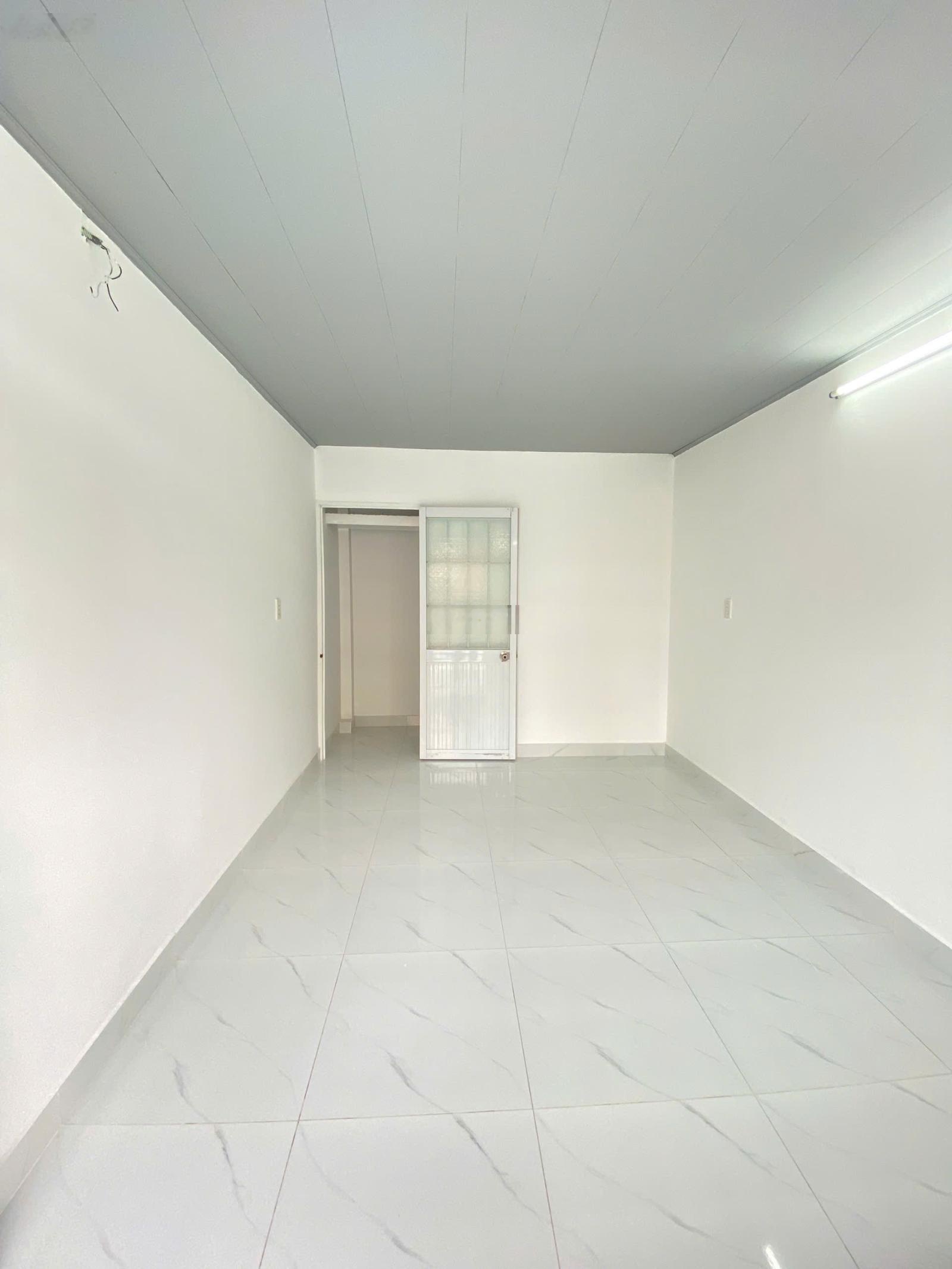 Bán Nhà Hẻm Xe Hơi Đường Đội Cung - Nhà Mới Vào Ở Liền Có 2 Phòng Ngủ Giá 3.480 Tỷ/TL, P11,Quận 11