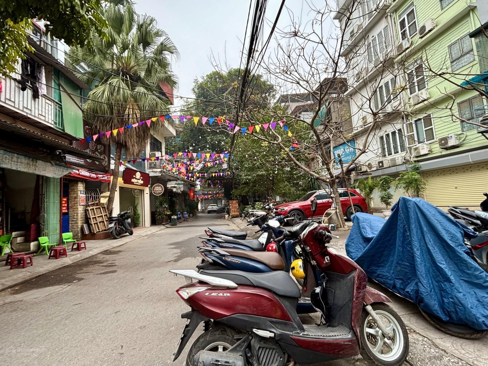 Cực hiếm nhà kim ngưu, hai bà trưng 5 tầng ở ngay 14m2-4,3 tỷ - sổ đỏ riêng