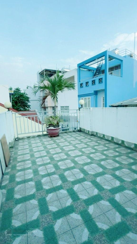 Nhà đẹp 3 tâng btct với 2pn sát chợ tân binh kế đh bách khoa q.10