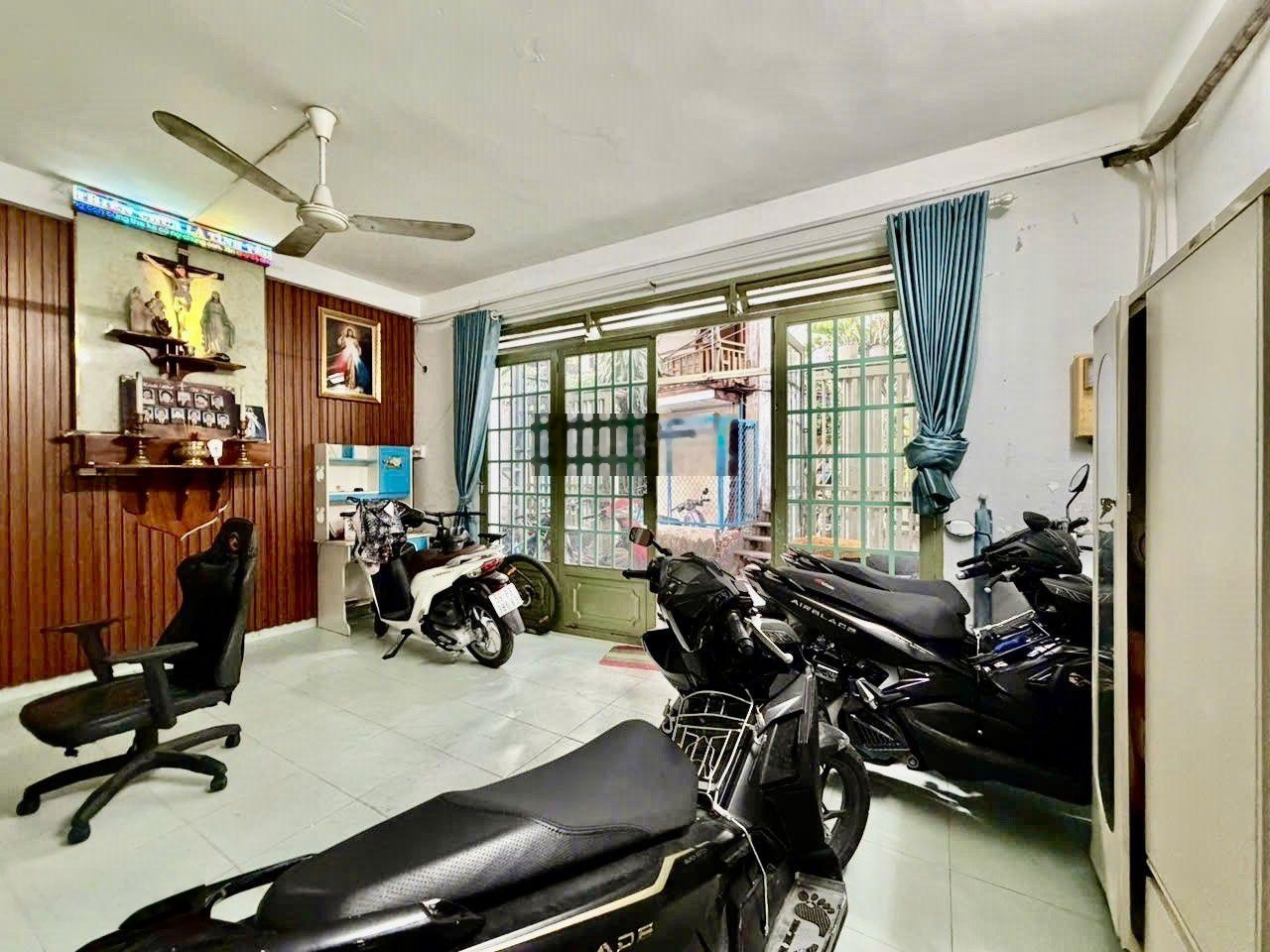 Lý thường kiệt-tân bình-sát q10-ngang 6m-55m2-hxh-chỉ 5 tỷ 8 (tl)