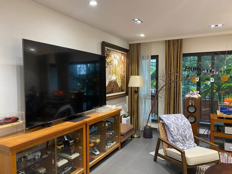 Bán nhà Phú Thượng, Tây Hồ, 82m2, 6m mặt tiền, gara ô tô, 2 thoáng, giá hơn 16 tỷ