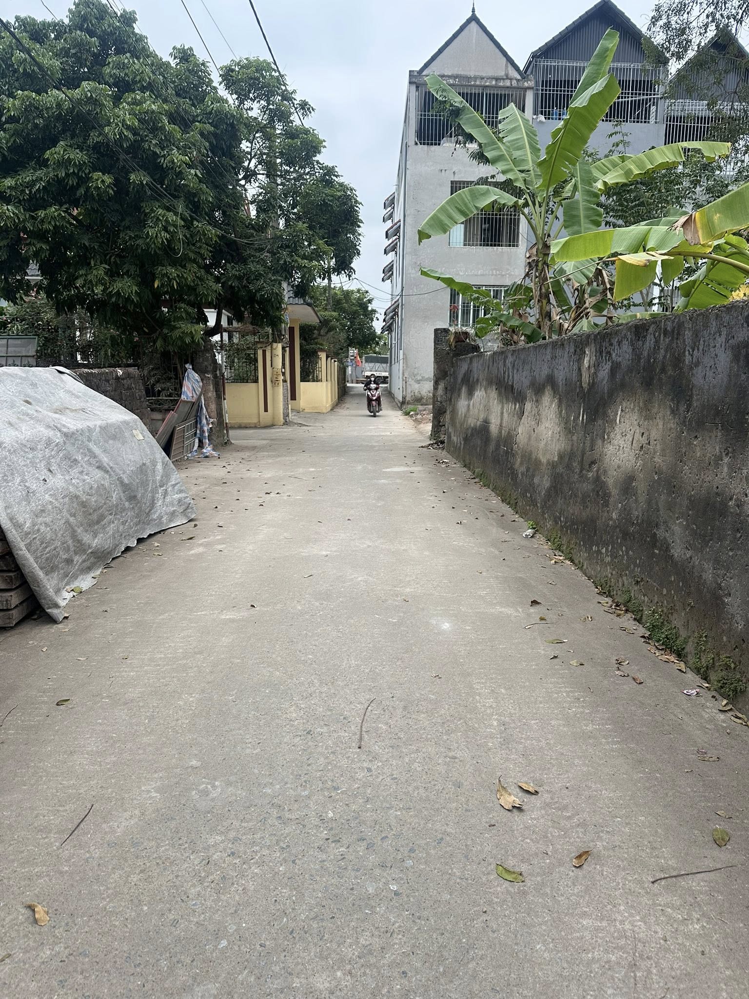 Bán đất Dân Hòa, Thanh Oai, diện tích 57,5m2, đường 3m, ô tô chạy qua cửa, giá 2.7 tỷ