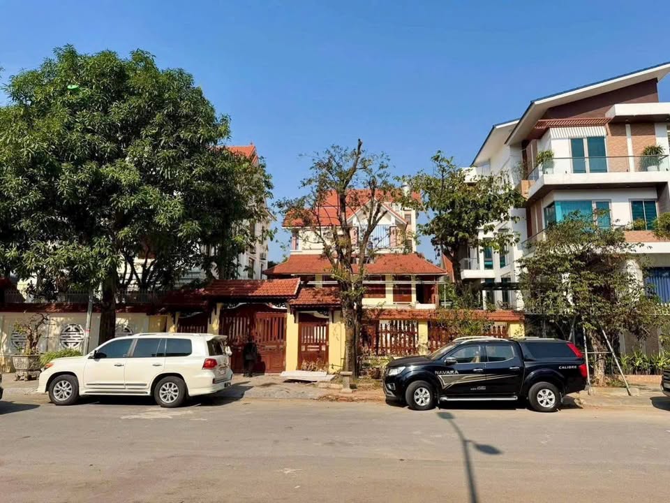 Bán lô đất biệt thự mặt bằng 530 phường Đông Vệ, mặt đường đôi rộng và thoáng