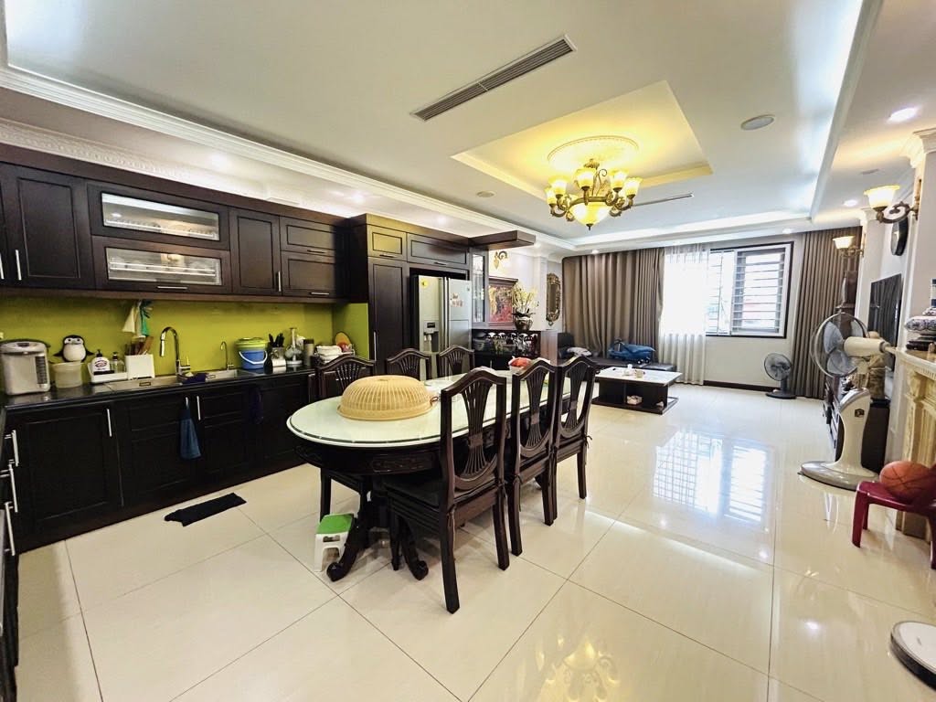 Bán nhà riêng quận Tây Hồ, thành phố Hà Nội giá 47,5 tỷ