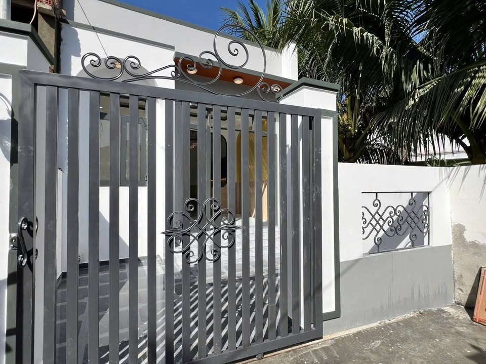 Bán nhà tại hẻm 7 Liên Xã, ngã tư Nhà Vuông, Diên Sơn, giá 1.27 tỷ