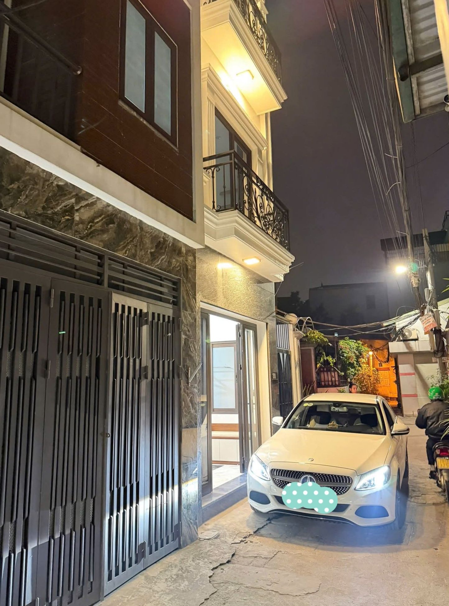 Bán nhà ngõ ô tô, 42m2, 5 tầng, 6 ngủ tại Xuân Phương, giá chỉ hơn 7 tỷ