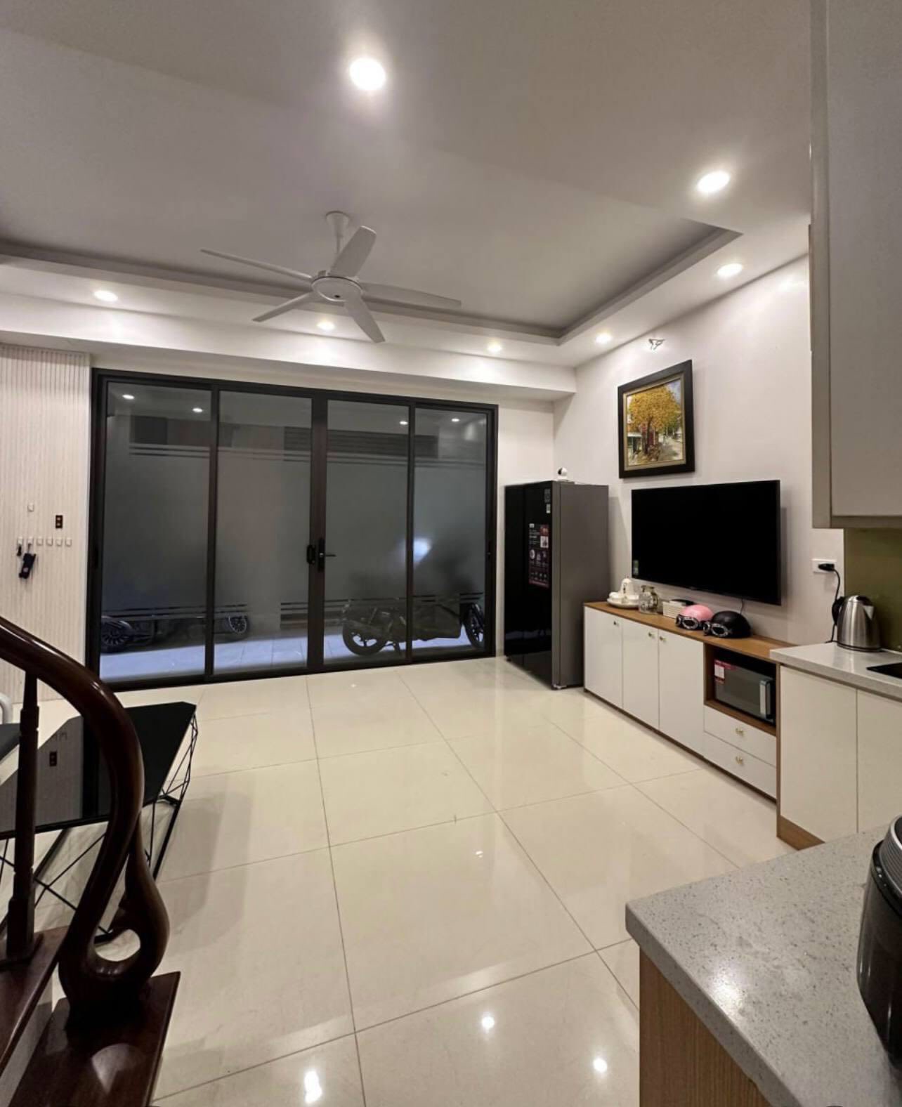 Cho thuê nhà tại Đội Cấn, quận Ba Đình, Hà Nội, giá 18 triệu/tháng