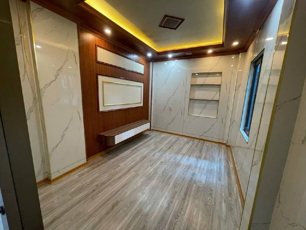 Bán đất tặng nhà 2 tầng tại Ngọc Hồi, gần chợ, trường học, giá hơn 4 tỷ