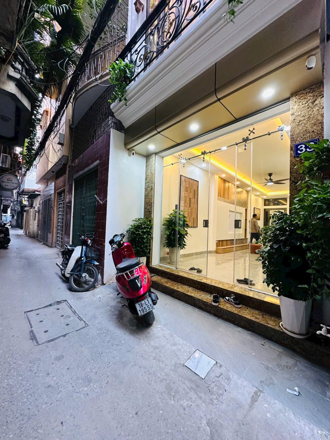 Bán nhà Trương Định, 20m ra phố, 35m2, 7 tầng, thang máy, chỉ nhỉnh 9 tỷ