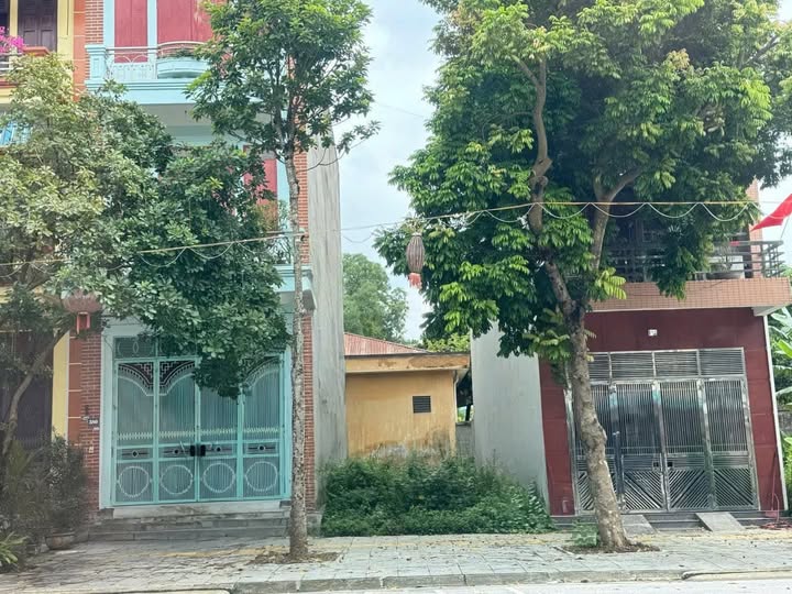 Chính chủ gửi bán lô đất trục chính Hoàng Văn Thụ, phường Bắc Giang