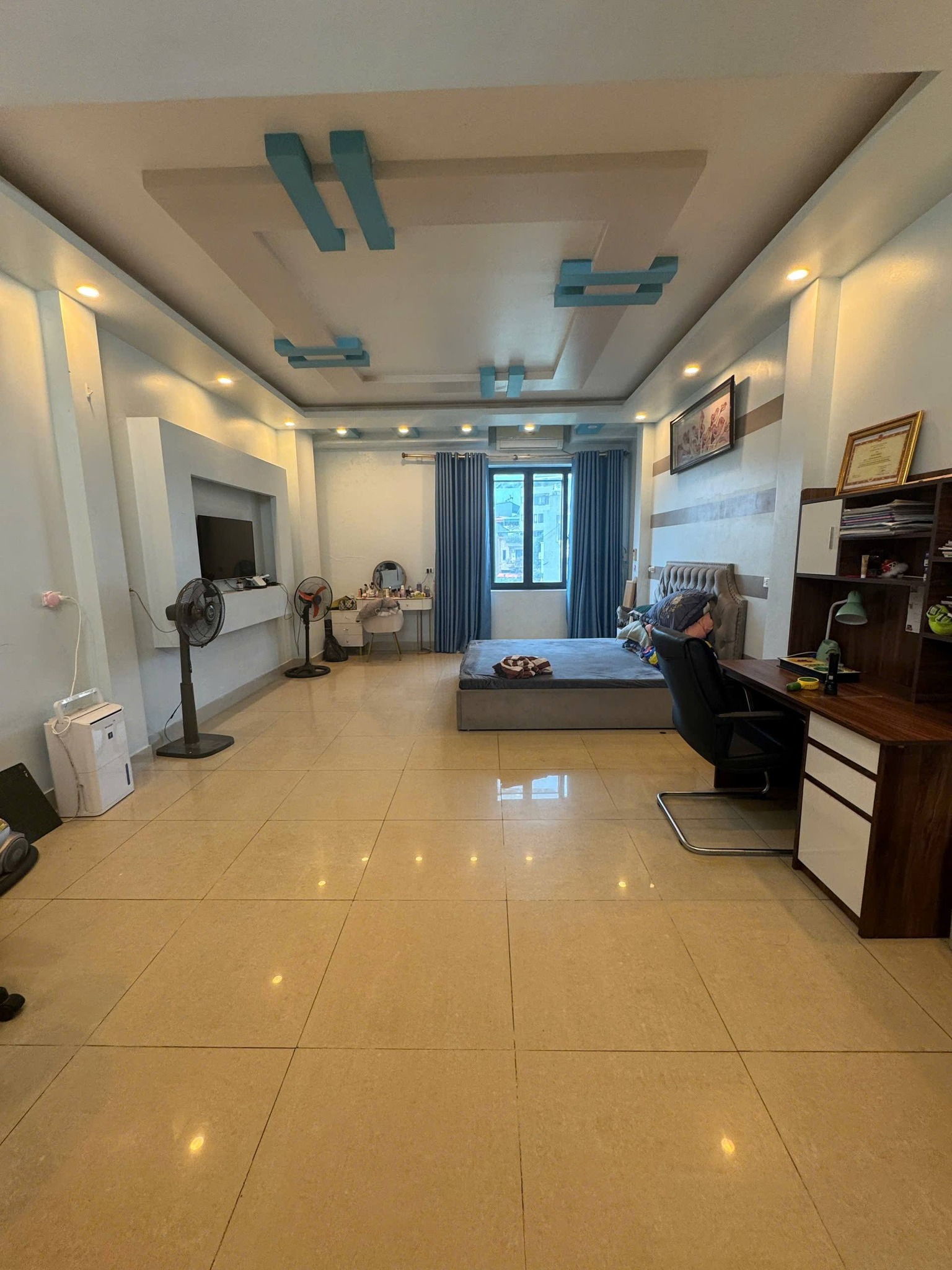 Bán gấp nhà 3 tầng – Vị trí trung tâm Việt Trì