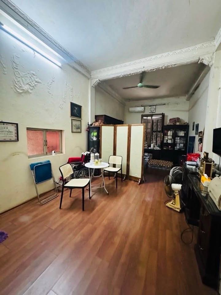 Bán nhà tập thể tầng 3 Hàng Bông, Hoàn Kiếm, sổ đỏ 27m2, sử dụng 60m2, 5,1 tỷ