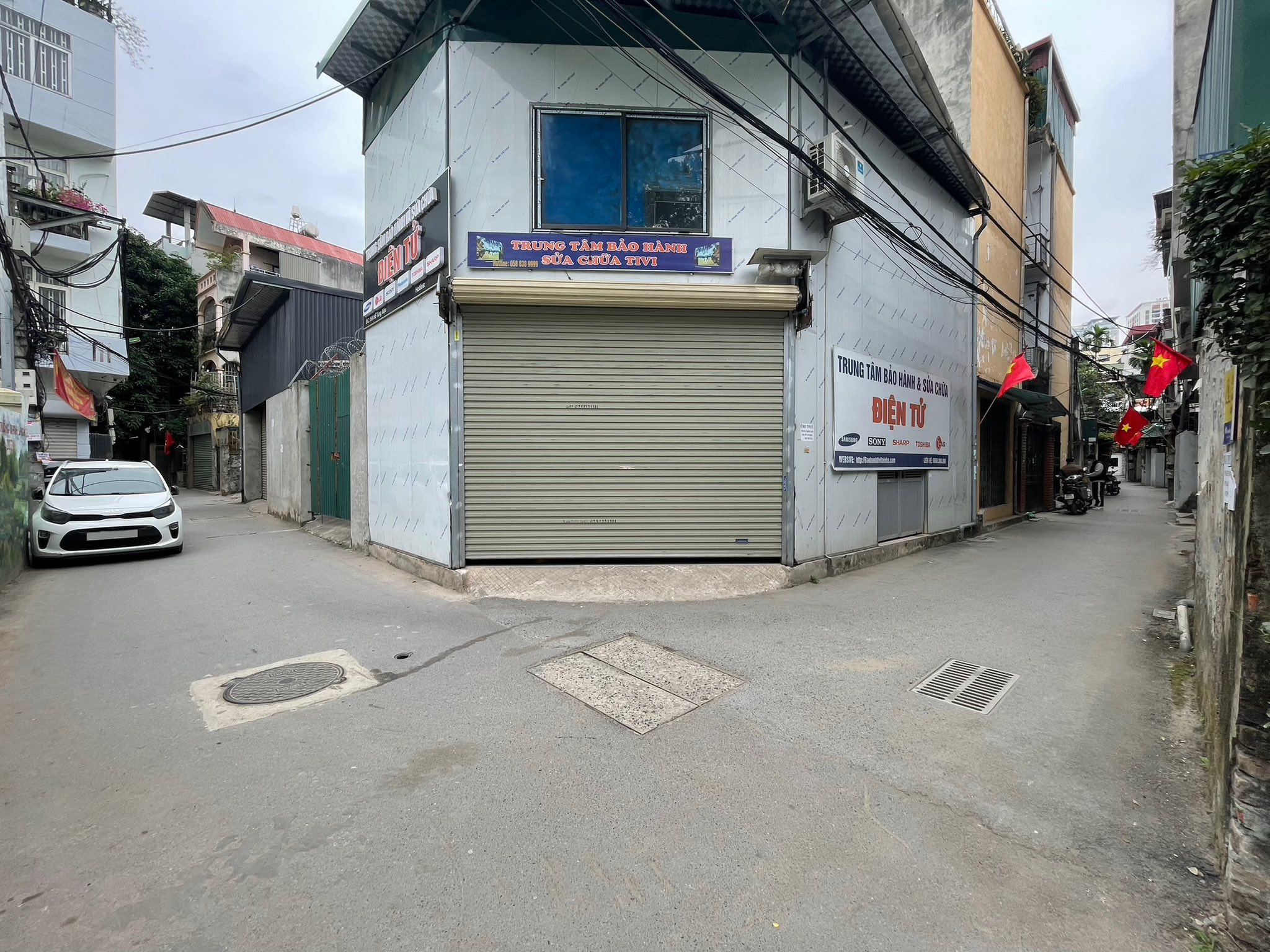 Bán nhà Hồ Tùng Mậu, Cầu Giấy, cách 1 nhà ra ô tô, 32m2, mặt tiền 4.6m, giá 8.3 tỷ