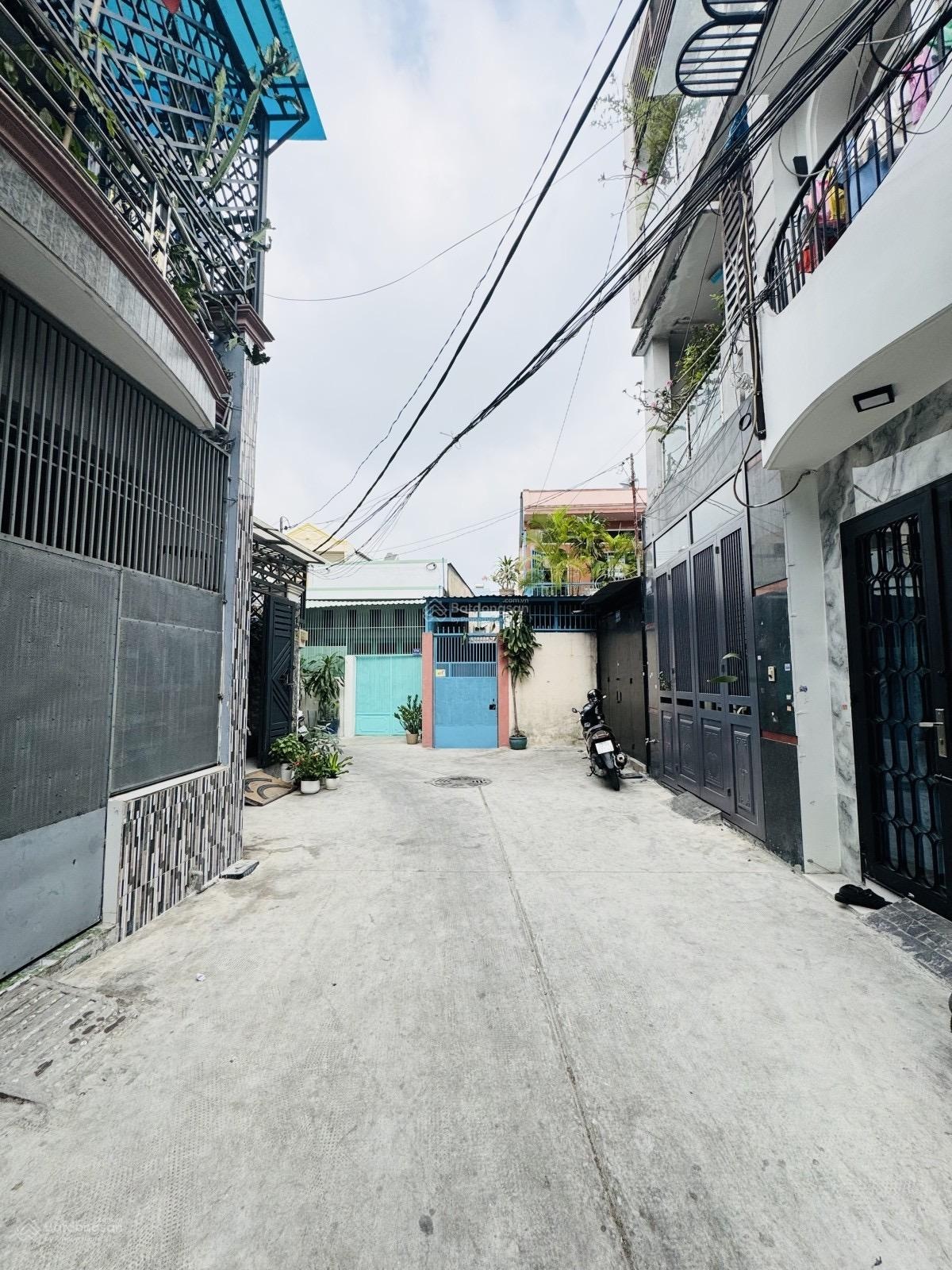 Nguyễn Phúc Chu Tân Bình - lô góc 47m2 (4 x 12m) - sổ vuông đẹp - sát mặt tiền 5.6 tỷ