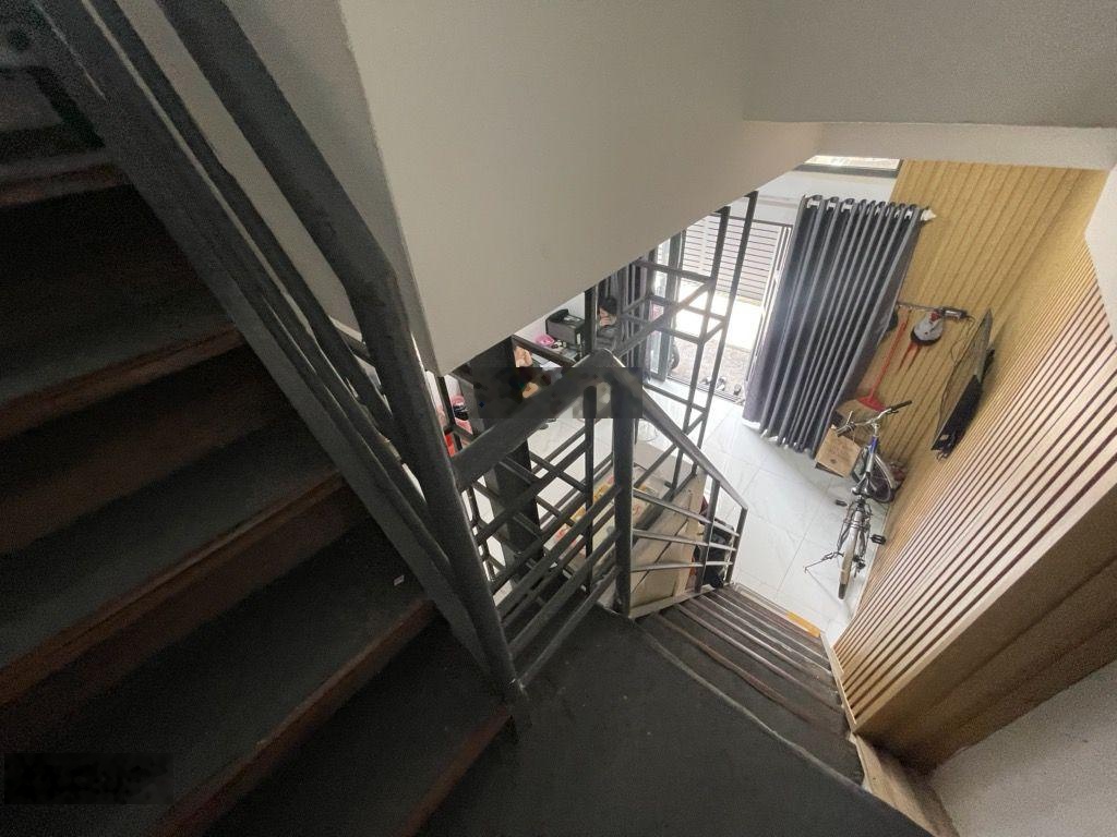 Nhà 4T, 30M2, 2 Tầng 2 PN, gần ĐH CN TPHCM, Chợ Gò Vấp