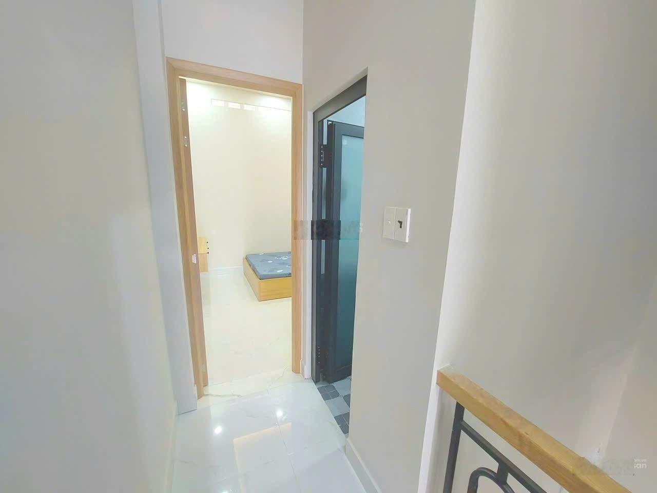 Nhà 1 lầu 35m2 hẻm xe hơi thông đường lê đức thọ, gần trường nguyễn trung trực