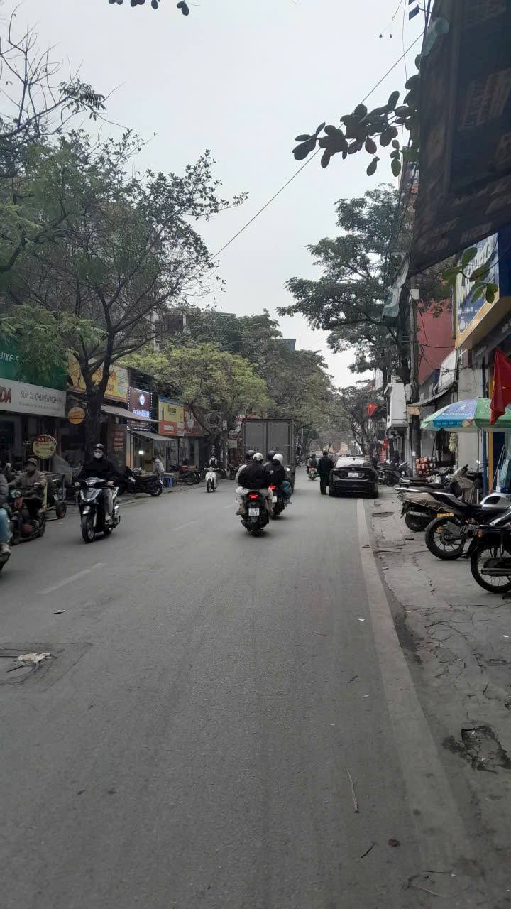 Bán nhà Hoàng Văn Thái, trung tâm Thanh Xuân, khu phân lô quân đội, giá 16 tỷ