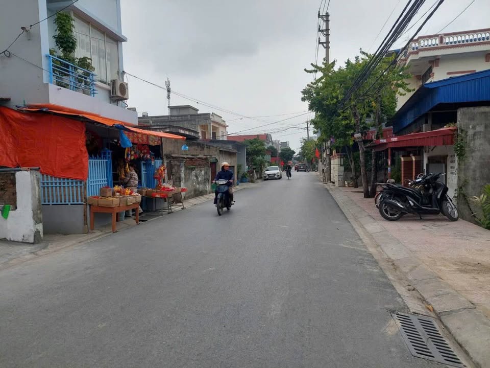 Bán đất mặt đường Hàng Tổng, Hải An, giá 1.98 tỷ