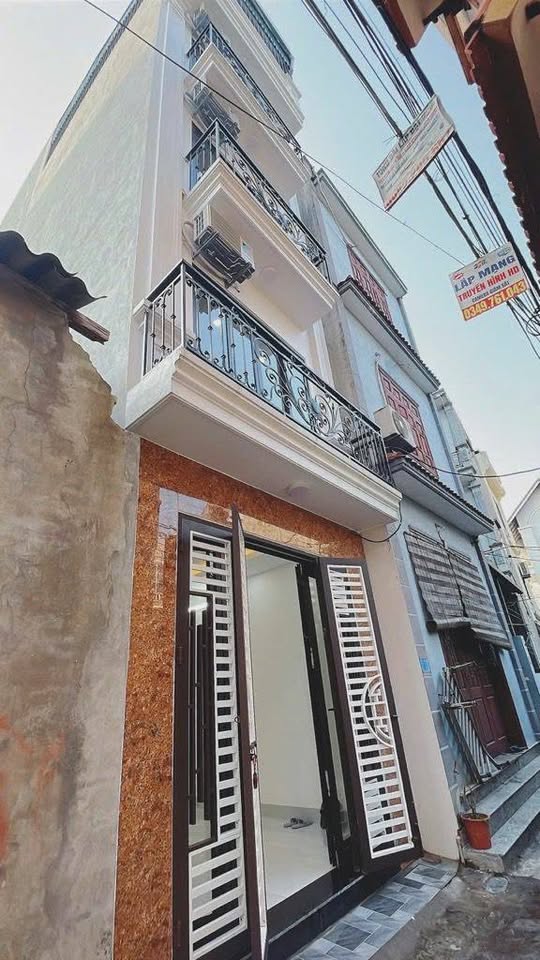 Bán nhà mới Phúc Lợi, full nội thất, gần chợ, trường học, giá 7.35 tỷ