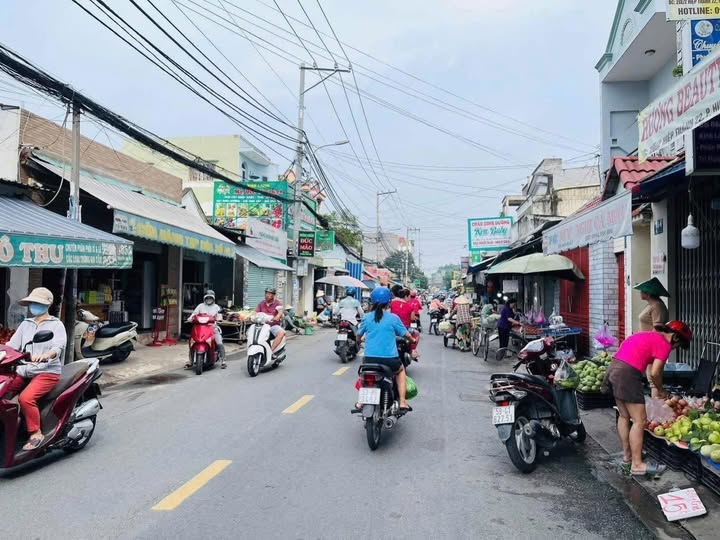 Bán nhà mặt tiền chợ Hiệp Thành 22, Quận 12, giá 12.5 tỷ