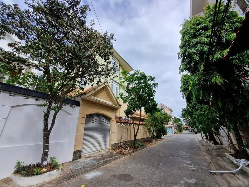 Bán nhà Lạc Long Quân, Phường 2, thành phố Vũng Tàu, giá 28 tỷ