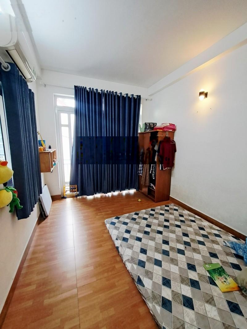 Cách mặt tiền lạc long quận chỉ 30m, xe hơi tới tận nhà, nhà mới ở luôn giá chỉ hơn 5 đồng