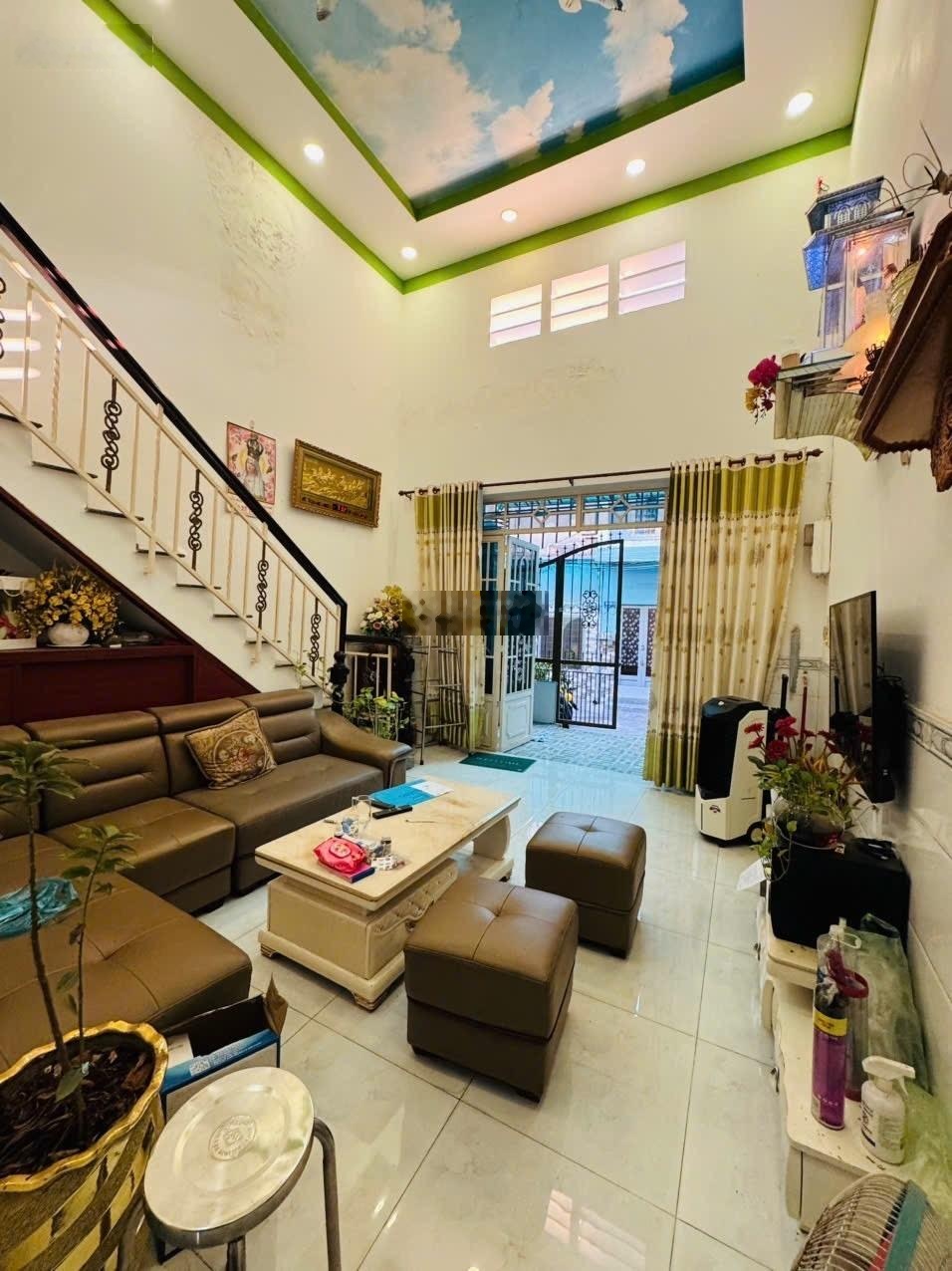 Hiếm nhà đẹp Tân Bình Lạc Long Quân ngang 4,5m, 57.5m2, HXH nở hậu tài lộc, giá 5,2tỷ