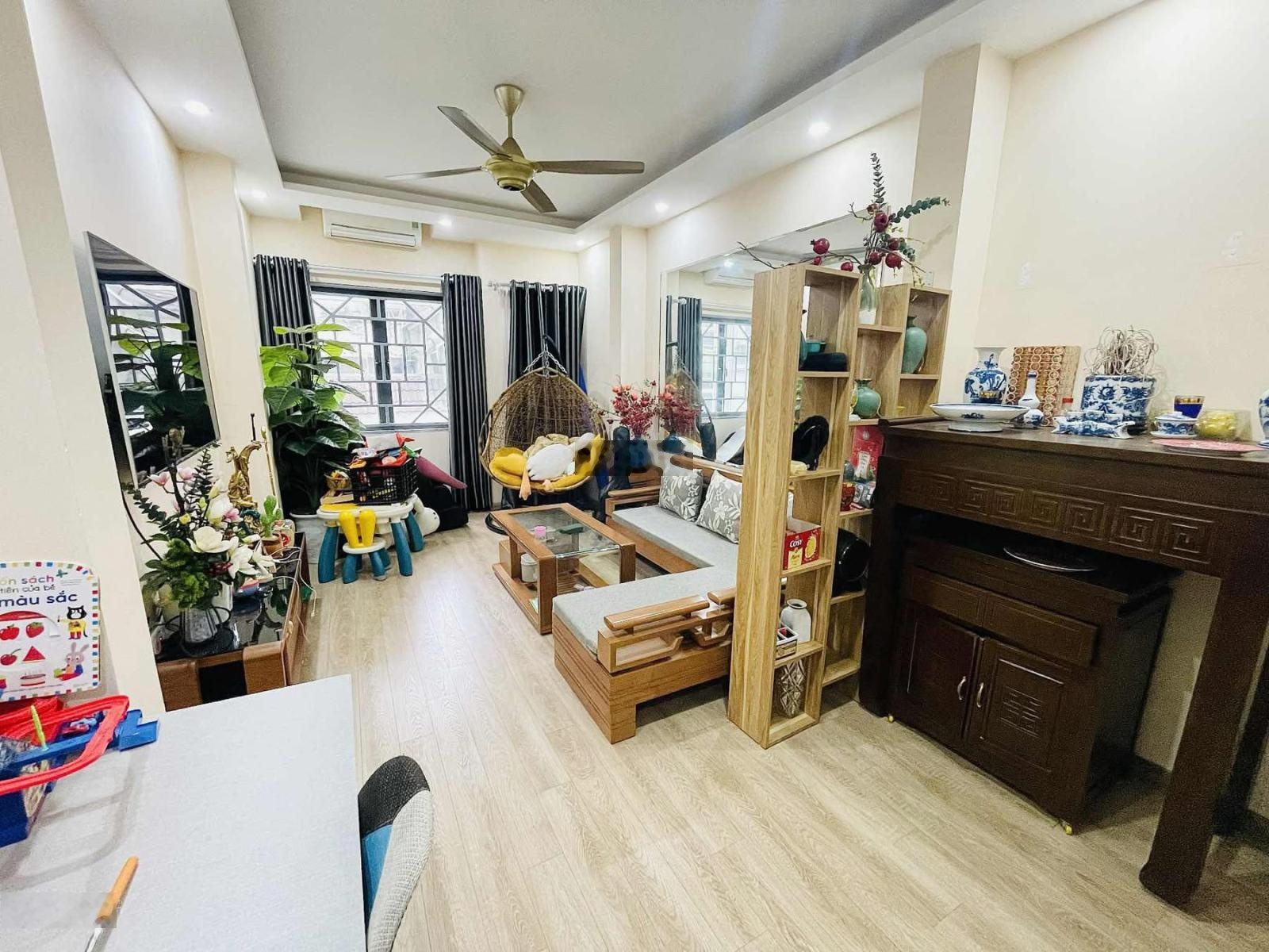 Bán nhà phân lô Hồng Hà, Ba Đình. Oto tránh, kinh doanh, dân xây KCBT 48m*5T tặng full NT ở ngay