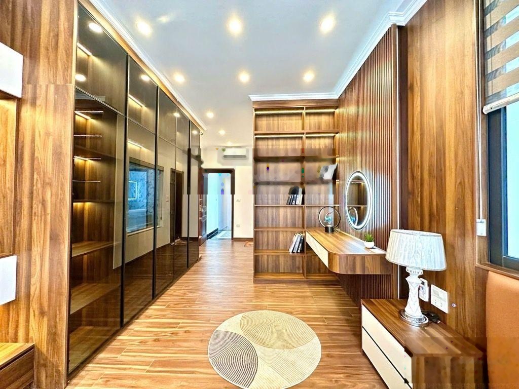 Ngọc Khánh gần 60m2 x 6 tầng, thang máy nhỉnh 16 tỷ,