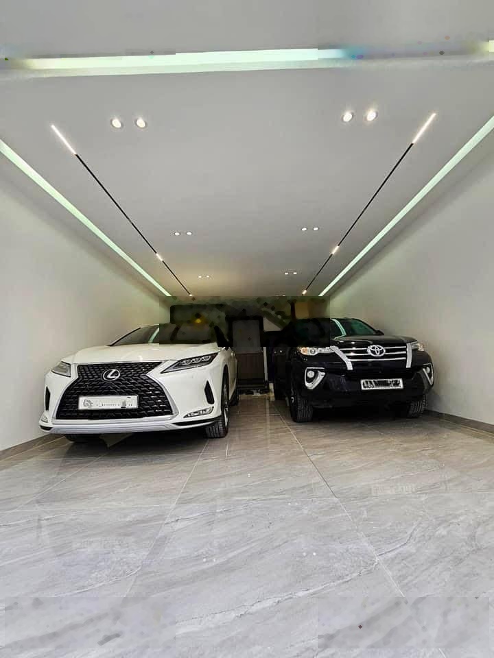 Bán nhà - phân lô Vĩnh Phúc - ô tô tránh - gara oto - thang máy - kinh doanh - vỉa hè