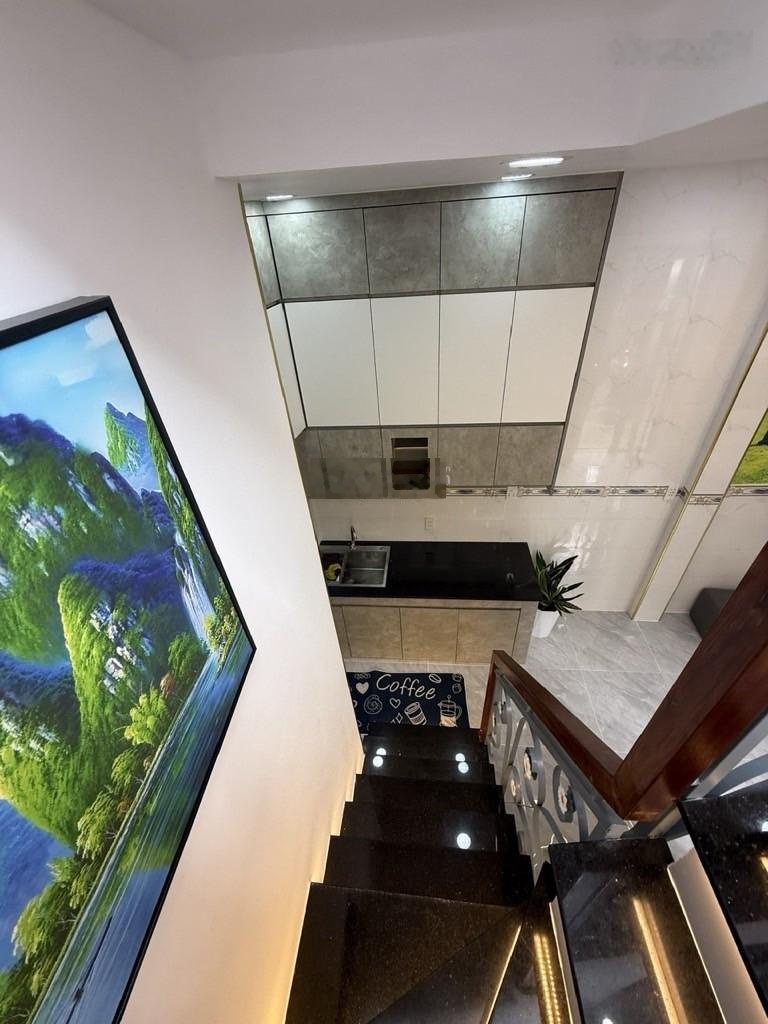 Gò Vấp Bán nhà 1 trệt 1 lầu, DT sàn: 40m2, 6 phòng, hẻm rộng, gần trường TH Nguyễn Viết Xuân