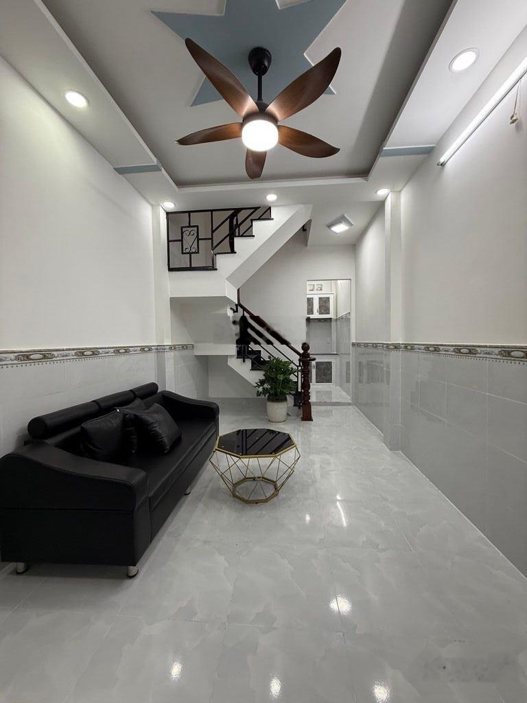 Gò Vấp Bán nhà 1 trệt 1 lầu, diện tích sàn: 48m2, 6 phòng, hẻm rộng, gần chợ Phạm Văn Bạch