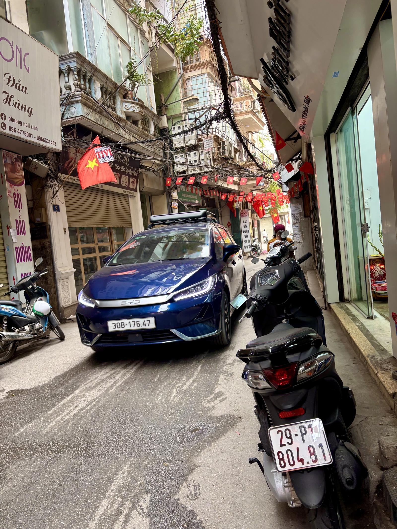 Siêu phẩm lõi đống đa ngõ phố tôn đức thắng 4 tầng- 15m2-2,1 tỷ- sân chờ 100 xe máy