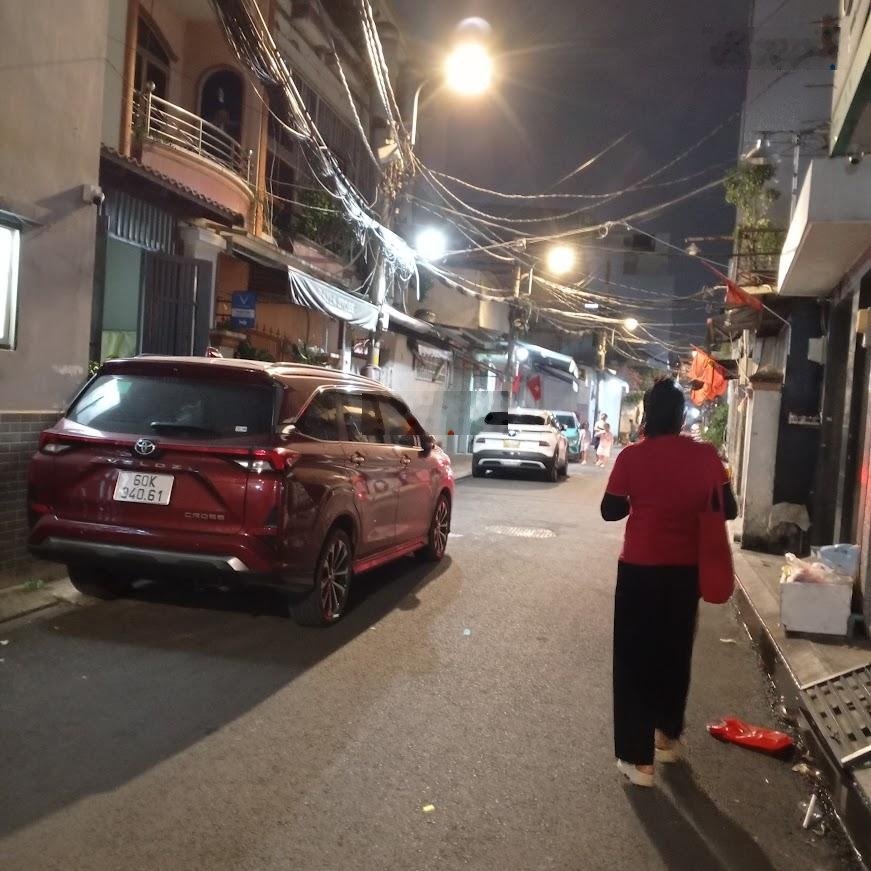 Bán gấp nhà Mặt Tiền khu Bảy Hiền, Trường Chinh - 37m2 (nở hậu 5m)x 3 tầng - tặng nội thất - 5T