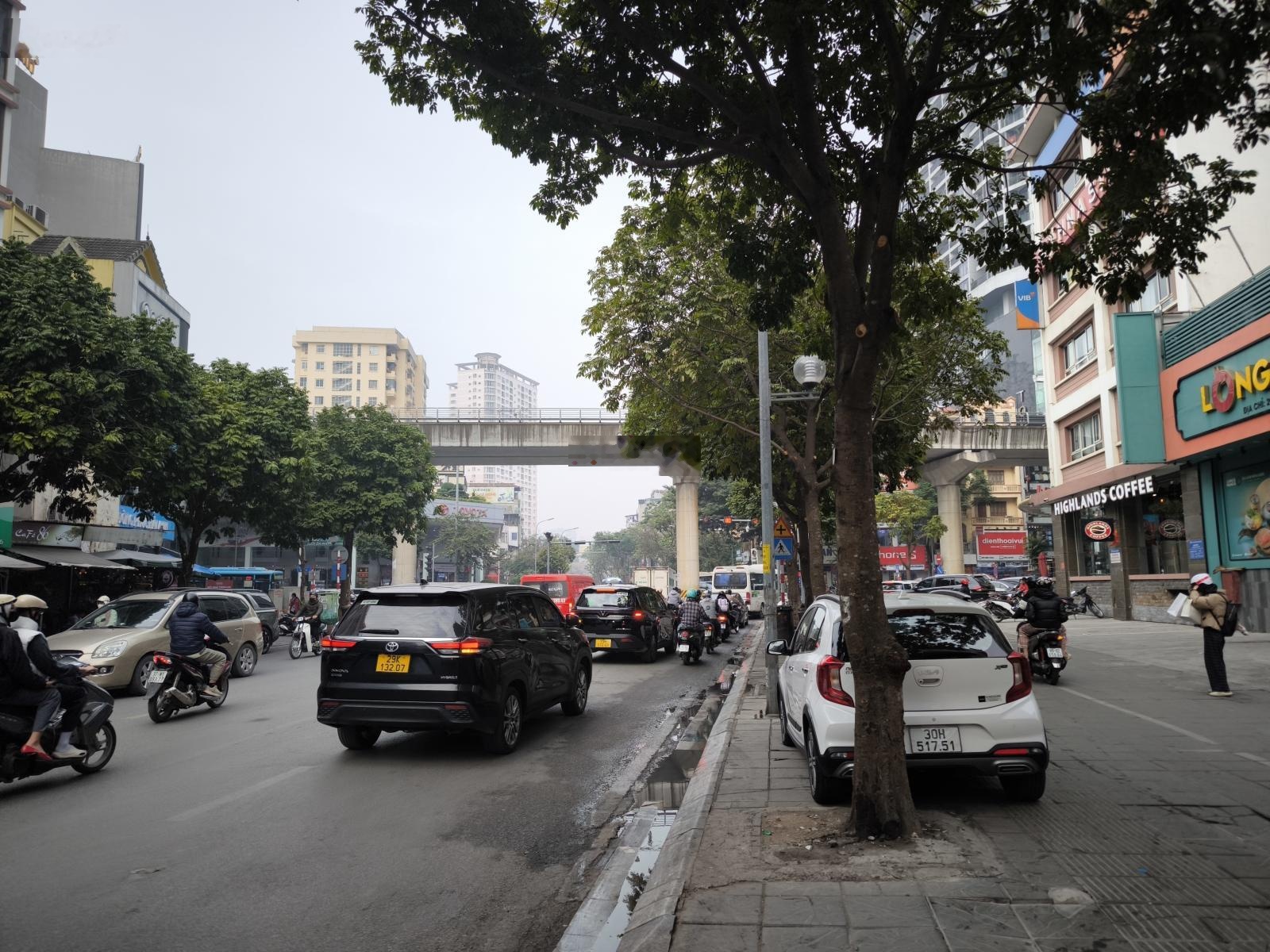 Nhà mp vĩnh phúc căn góc hiếm vỉa hè rộng kinh doanh bất chấp 48m2 5t mt4,5m chào 20.8 tỷ có tl