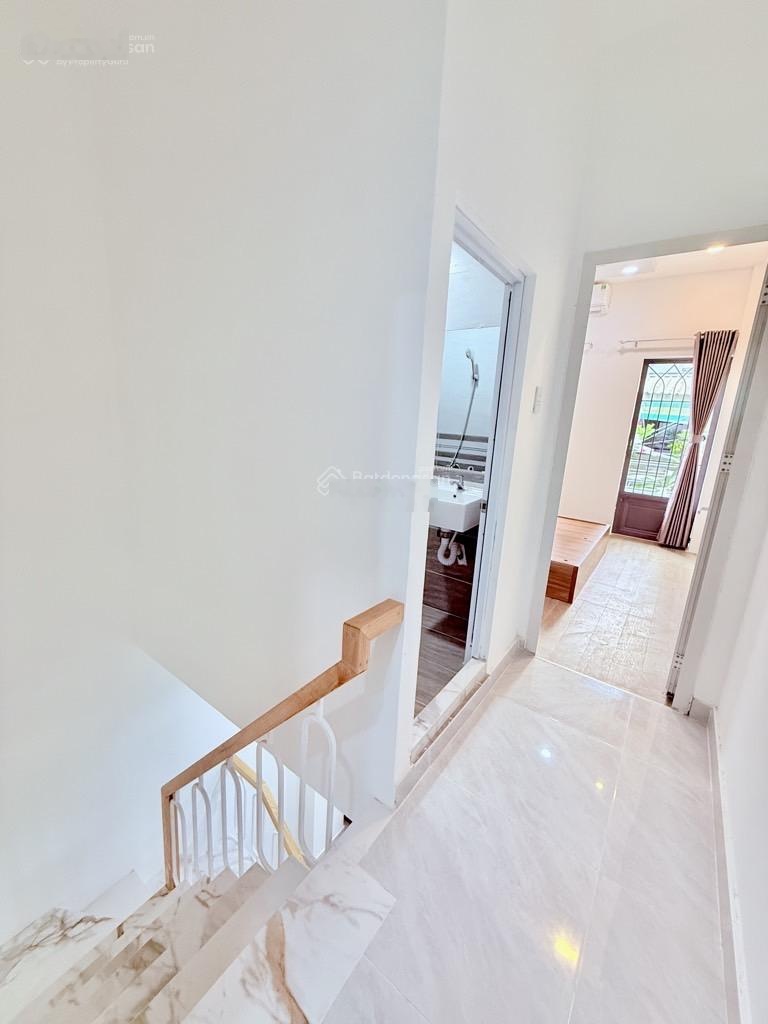 Nhà đẹp ở ngay Phạm Văn Bạch Nguyễn Sỹ Sách 41m | 1 trệt 1 lầu | 2PN | sân rộng ban cô